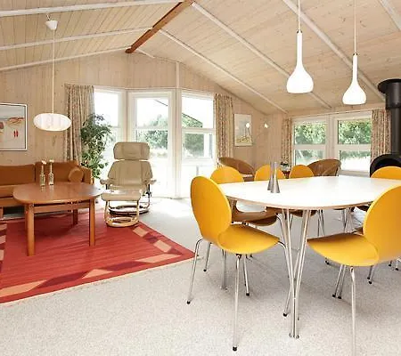 Three-bedroom Holiday In 6 Feriehus